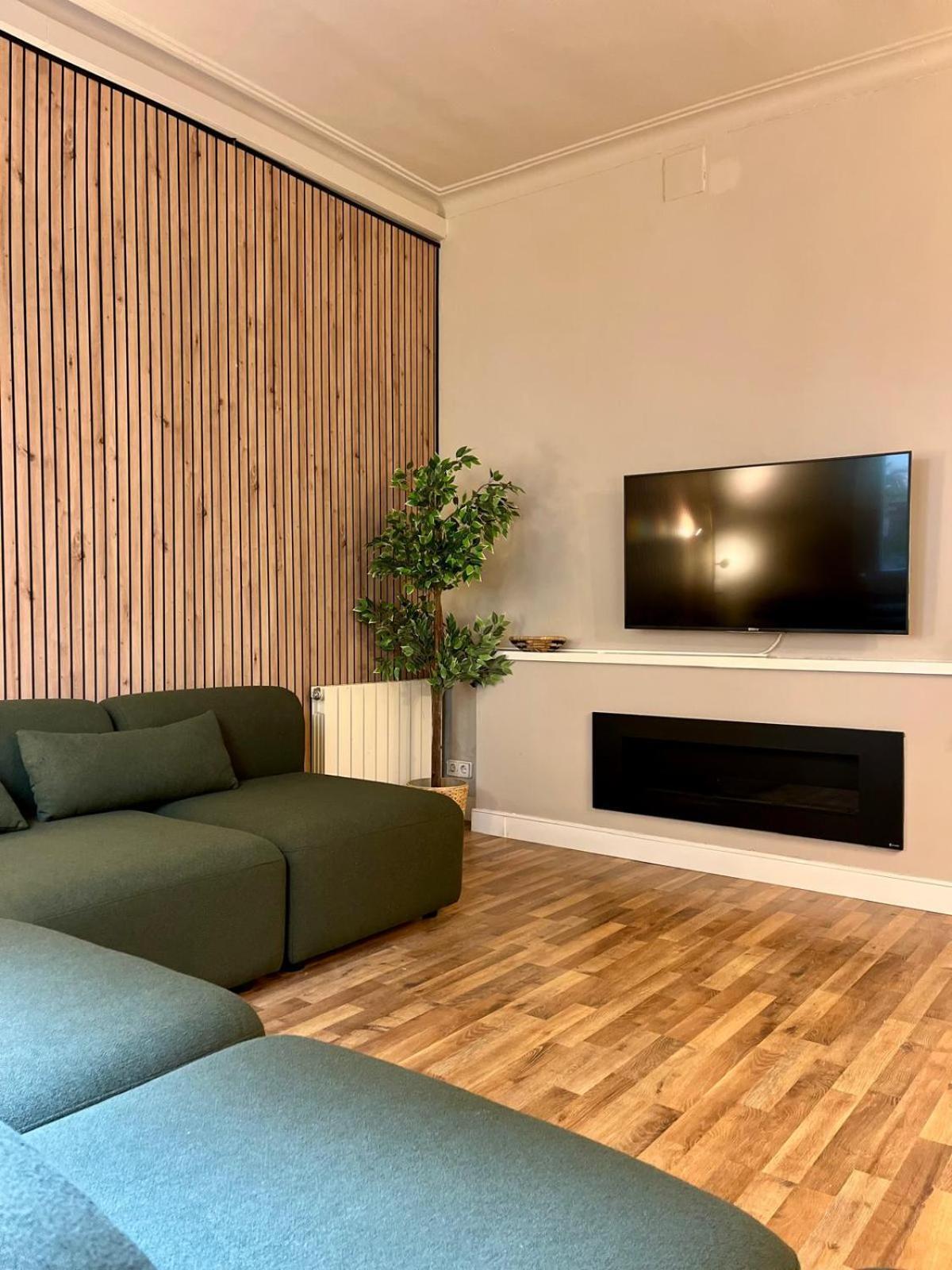Sagrada Familia Secret Apartment Barcelona Exterior photo