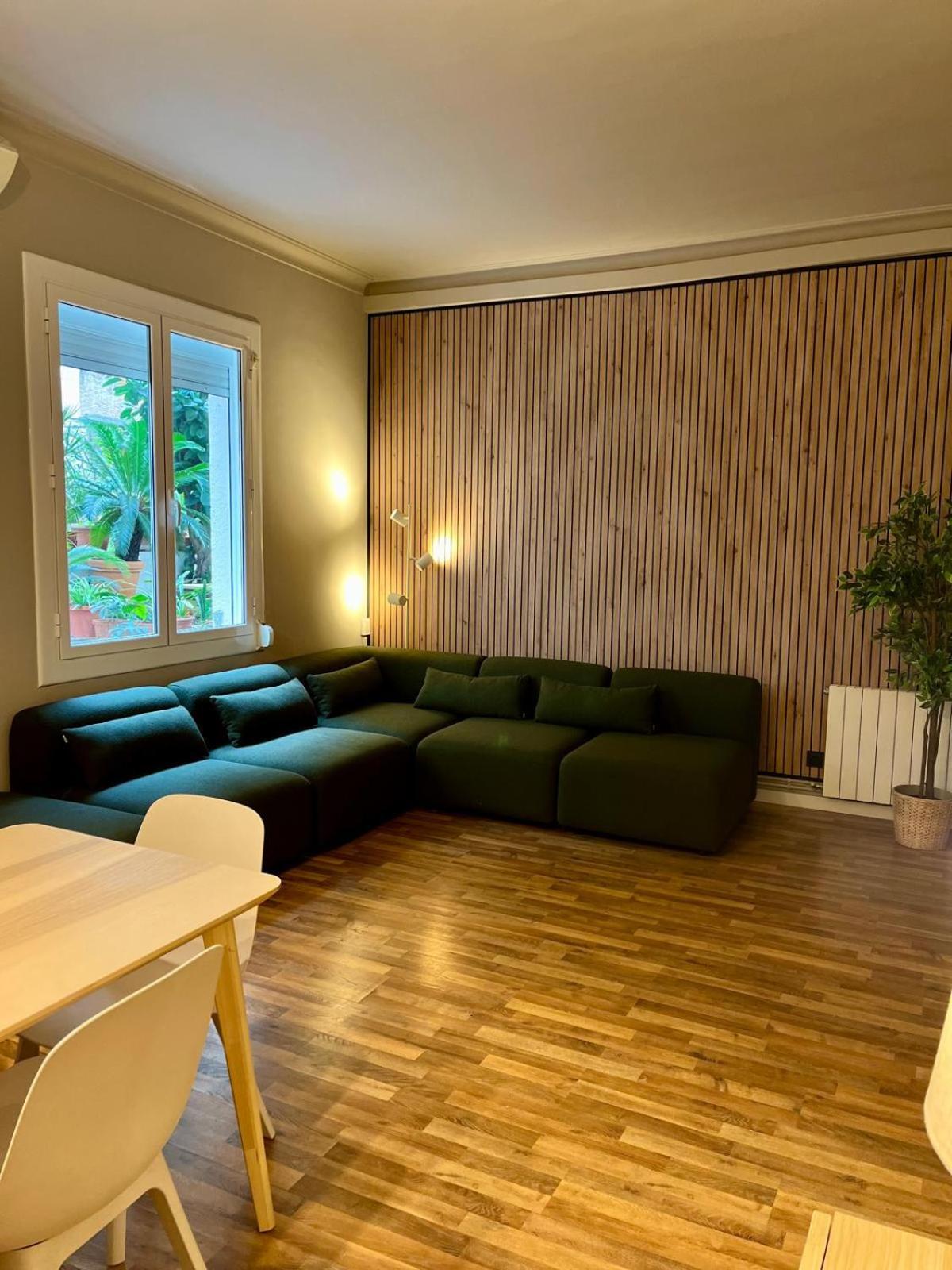 Sagrada Familia Secret Apartment Barcelona Exterior photo